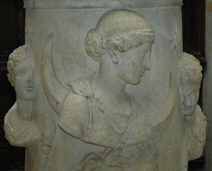 File:Altar Selene Louvre Ma508.jpg