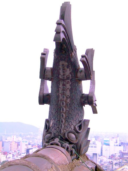 File:Himeji Castle gargoyle.jpg